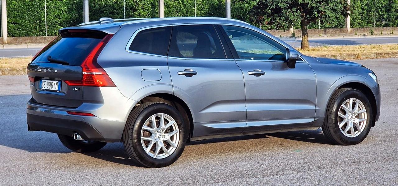 Volvo XC 60 XC60 B4 (d) AWD Geartronic Momentum Pro
