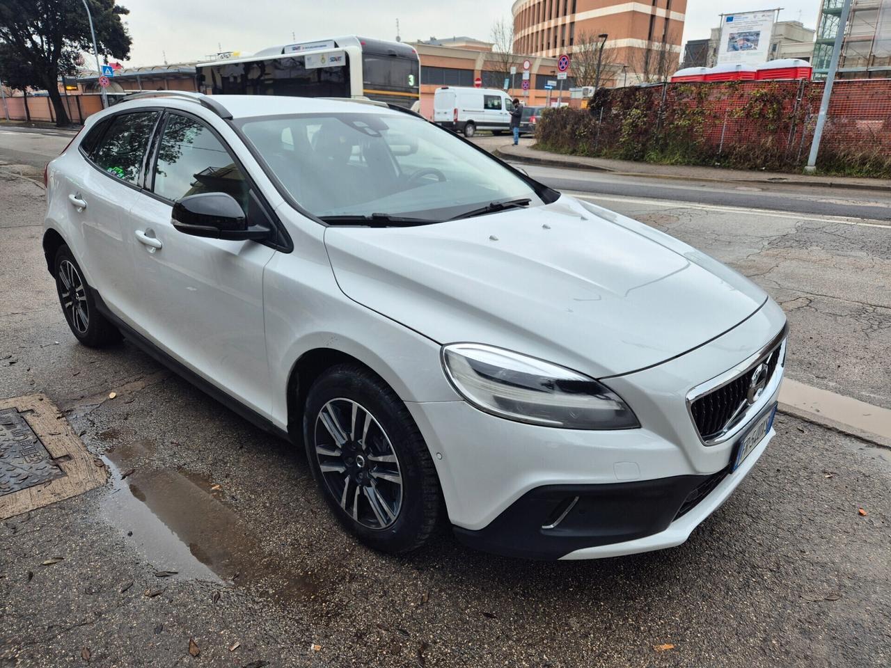 Volvo V40 Cross Country D2 Business Plus
