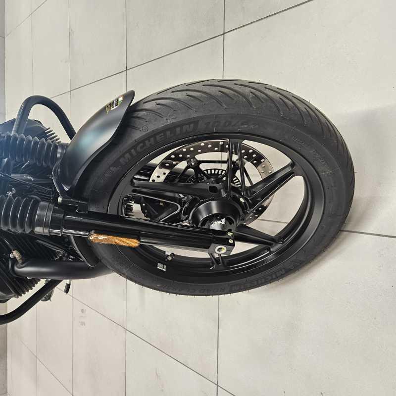 Moto Guzzi V7 Stone - 2026