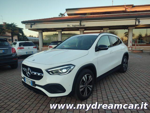 MERCEDES-BENZ GLA 200 d Automatic 4Matic Sport