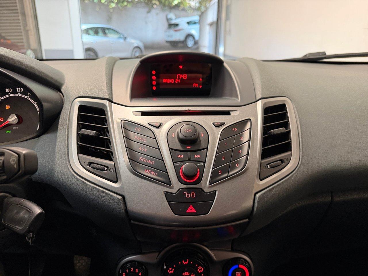 Ford Fiesta 5 Porte Fiesta 5p 1.2 16v + c/esp 82cv E5