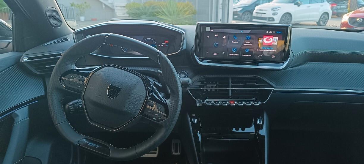 Peugeot 2008 Hybrid 145 e-DCS6 GT Exclusive