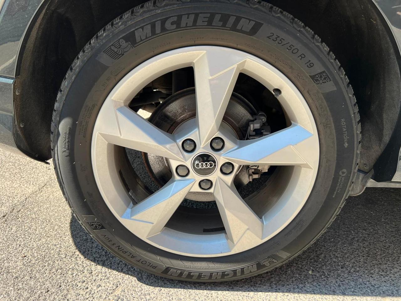 Audi Q3 SPB 35 TFSI S tronic Business Plus
