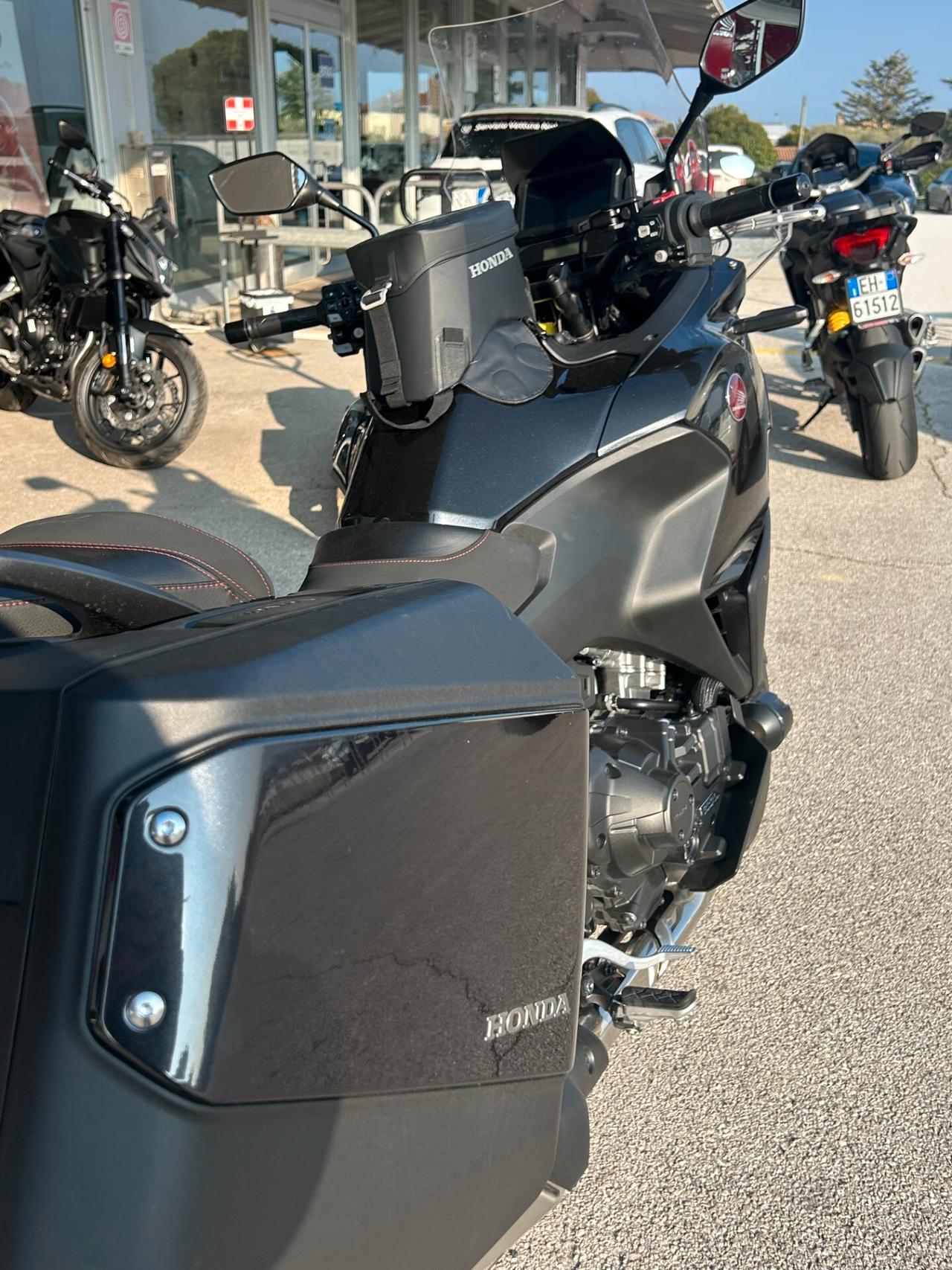 Honda NT 1100 travel