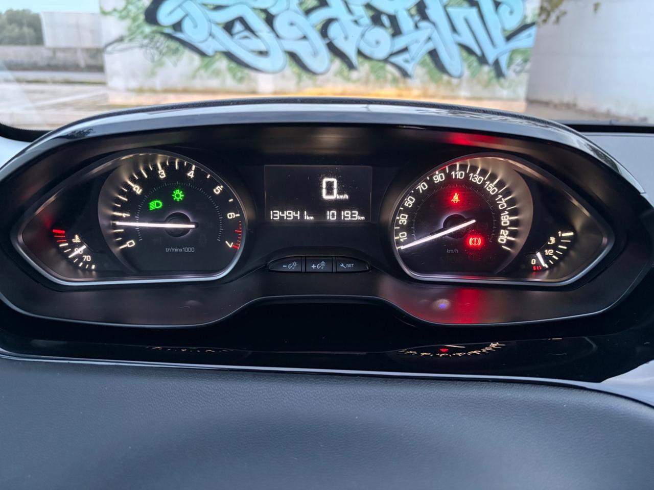 Peugeot 208 benzina 5 porte