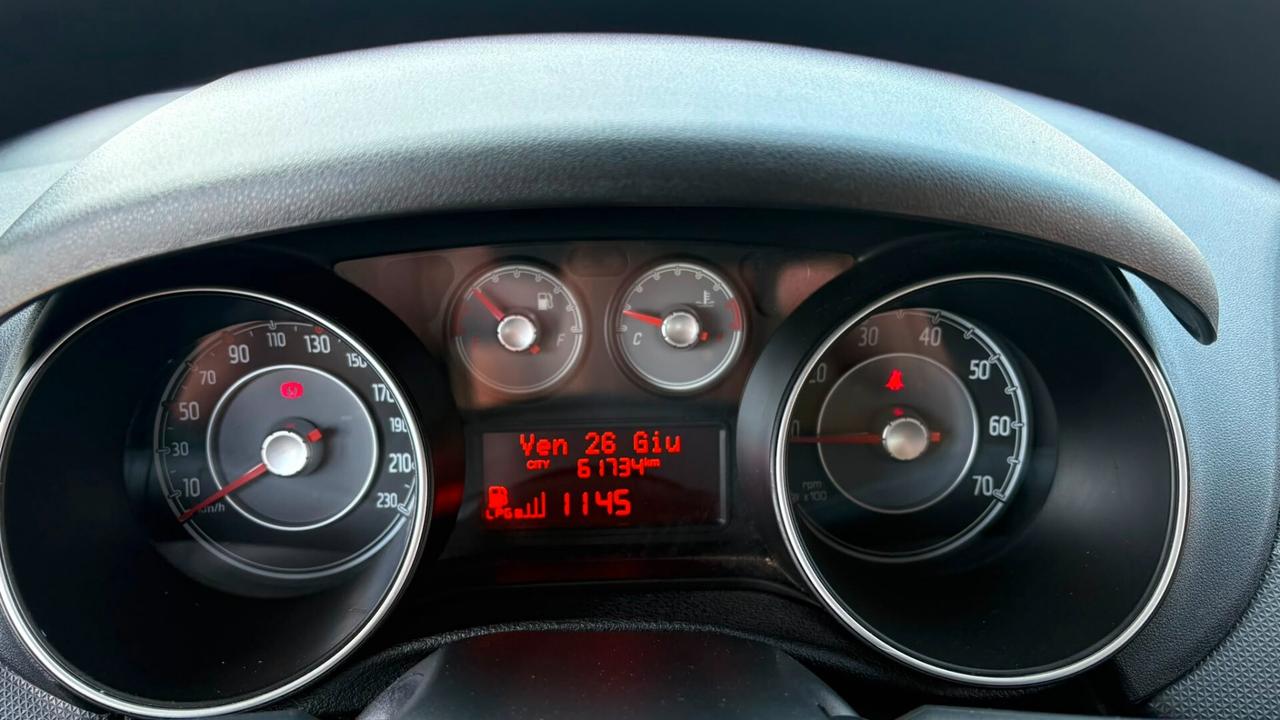 Fiat Punto 1.4 8V 5 porte Easypower Street