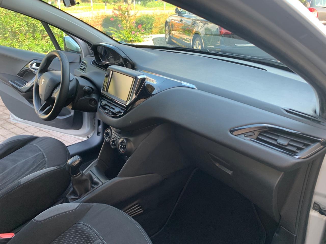 Peugeot 208 1.2 VTi 82 CV 5 porte Allure