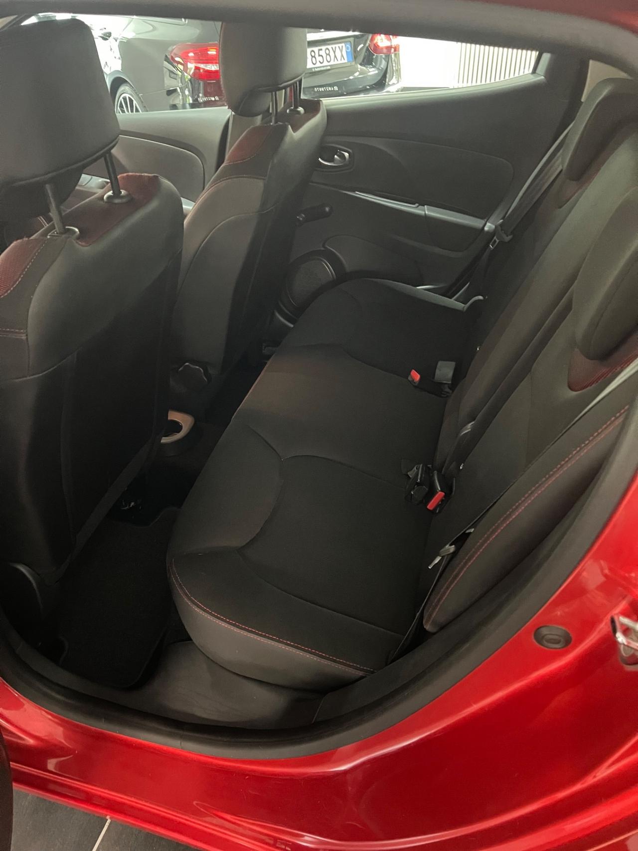 Renault Clio 1.2 16V 5 porte Dynamique Neopatentati