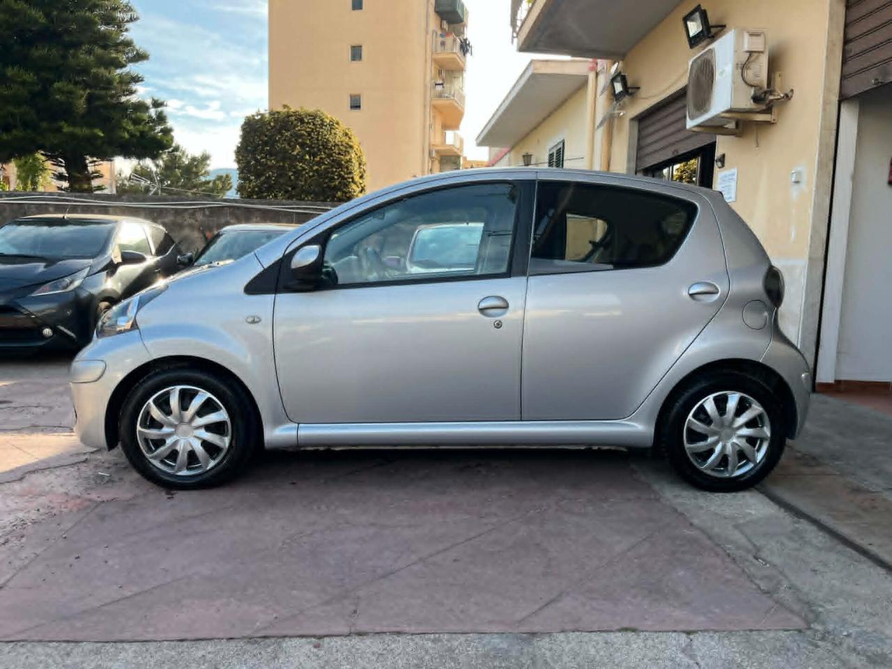 TOYOTA AYGO 1.0 68CV 2011 EURO 5 FULL BENZINA