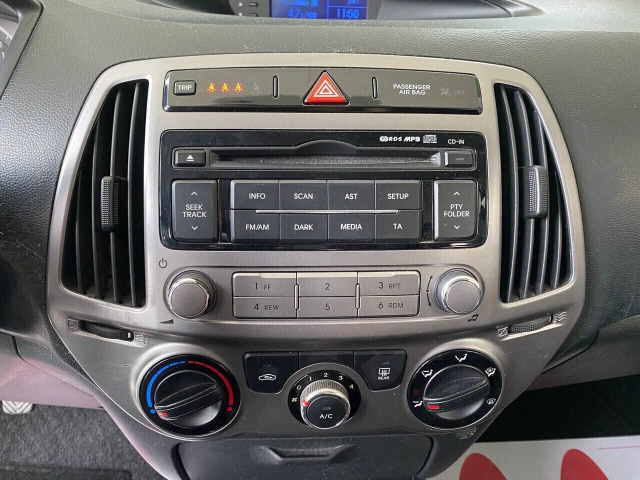 Hyundai i20 - 1.1 | 75 CV - Unico Proprietario