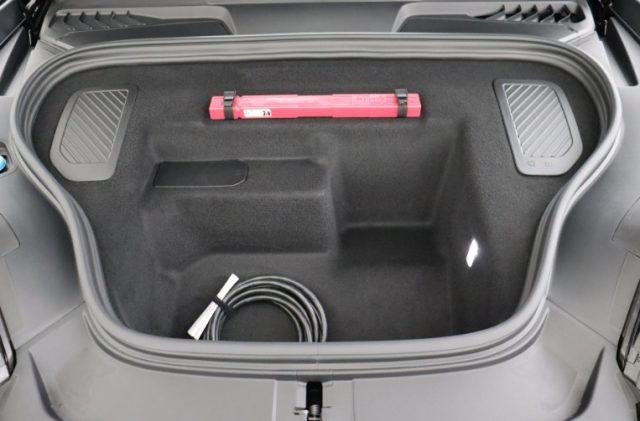 PORSCHE Macan Ev Bose Tetto Panoramico PASM