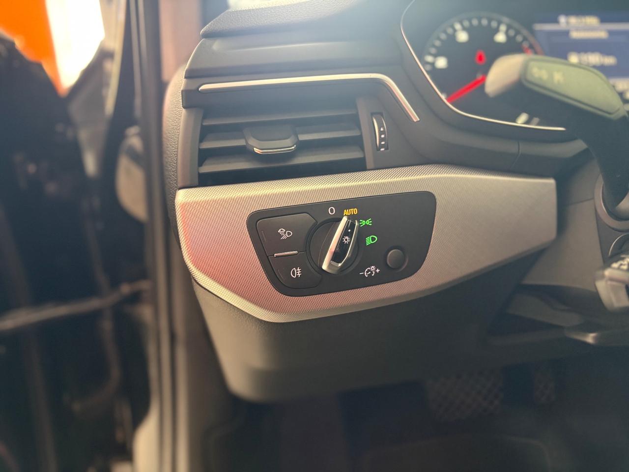 Audi A4 2.0 TDI 150 CV ultra Sport matrix navi permute finanziamenti