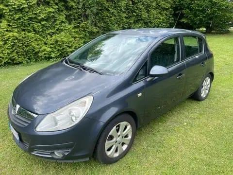 Opel Corsa 1.2 5 porte Club