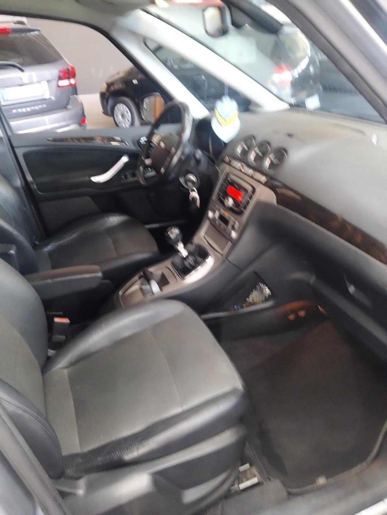 Ford S-Max 2.0 TDCi 140CV Titanium
