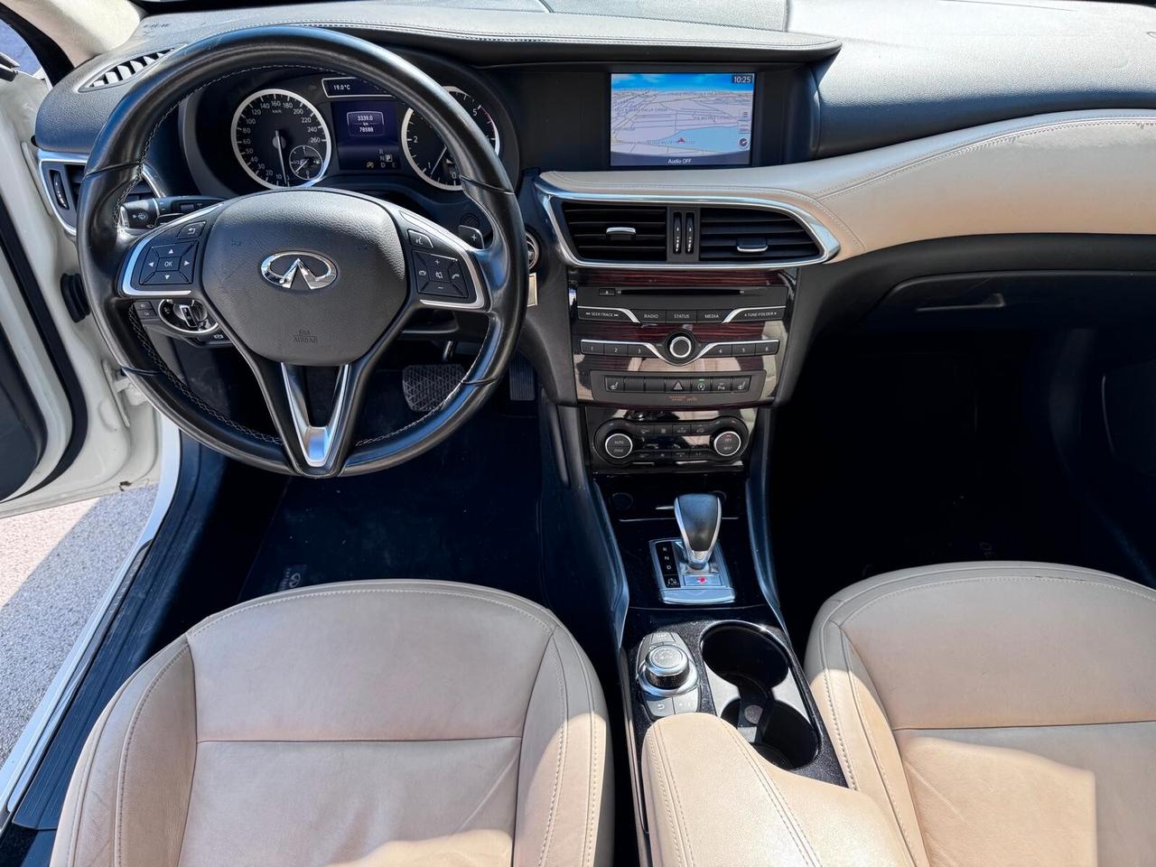 Infiniti Q30 2.2 diesel DCT AWD Luxe Tech