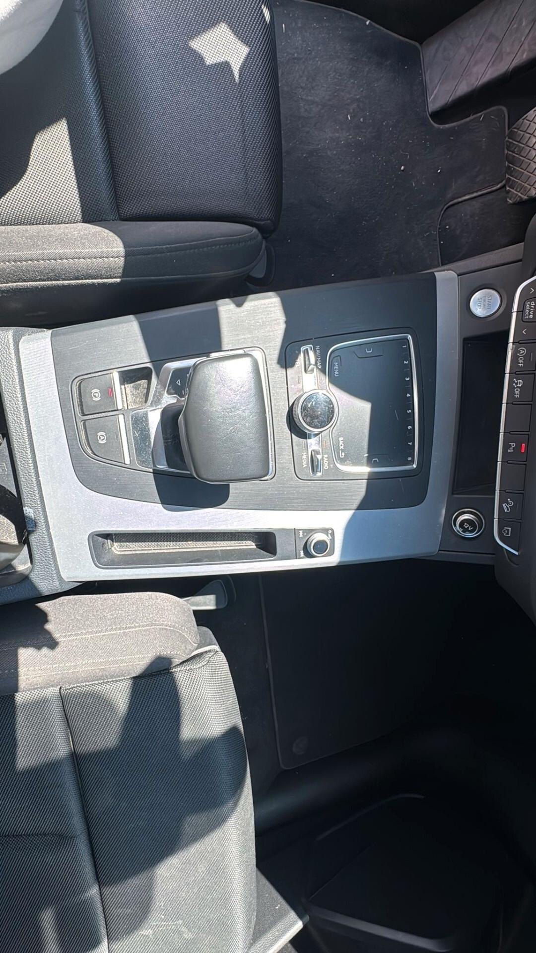 Audi Q5 2.0 TDI 150 CV Business