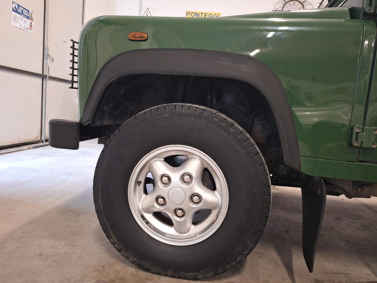 Land Rover Defender td5