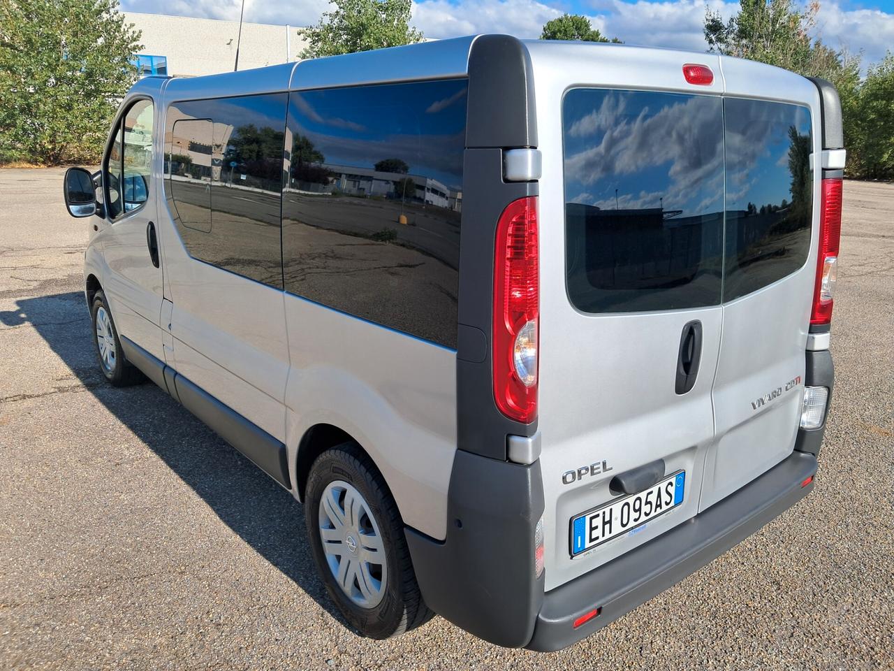 VIVARO 9 POSTI