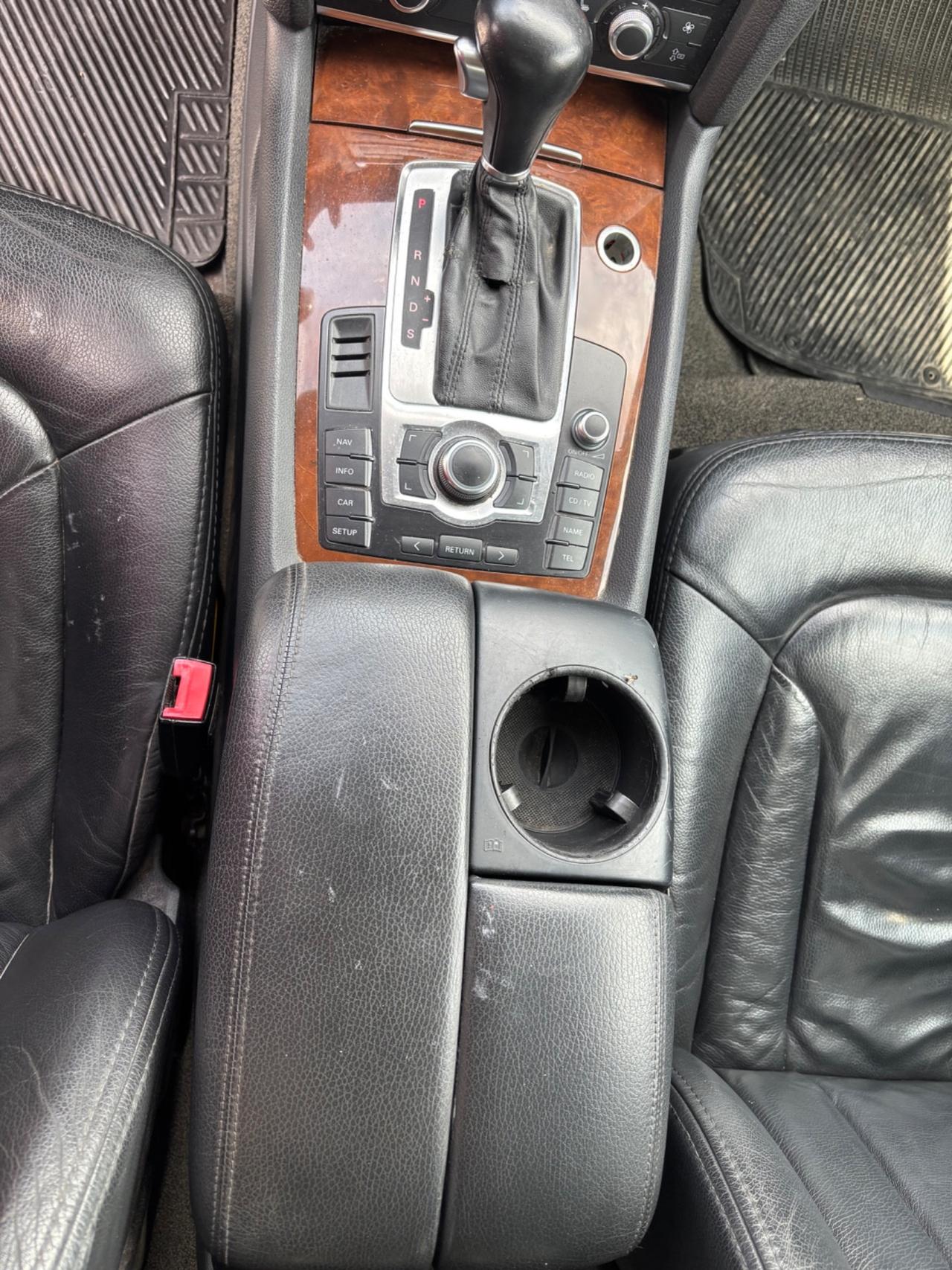 Audi Q7 3.0 V6 TDI 233CV quattro tiptronic