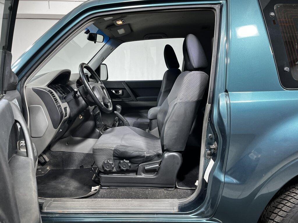 Mitsubishi Pajero 3.2 tdi 16v di-d Invite 3p