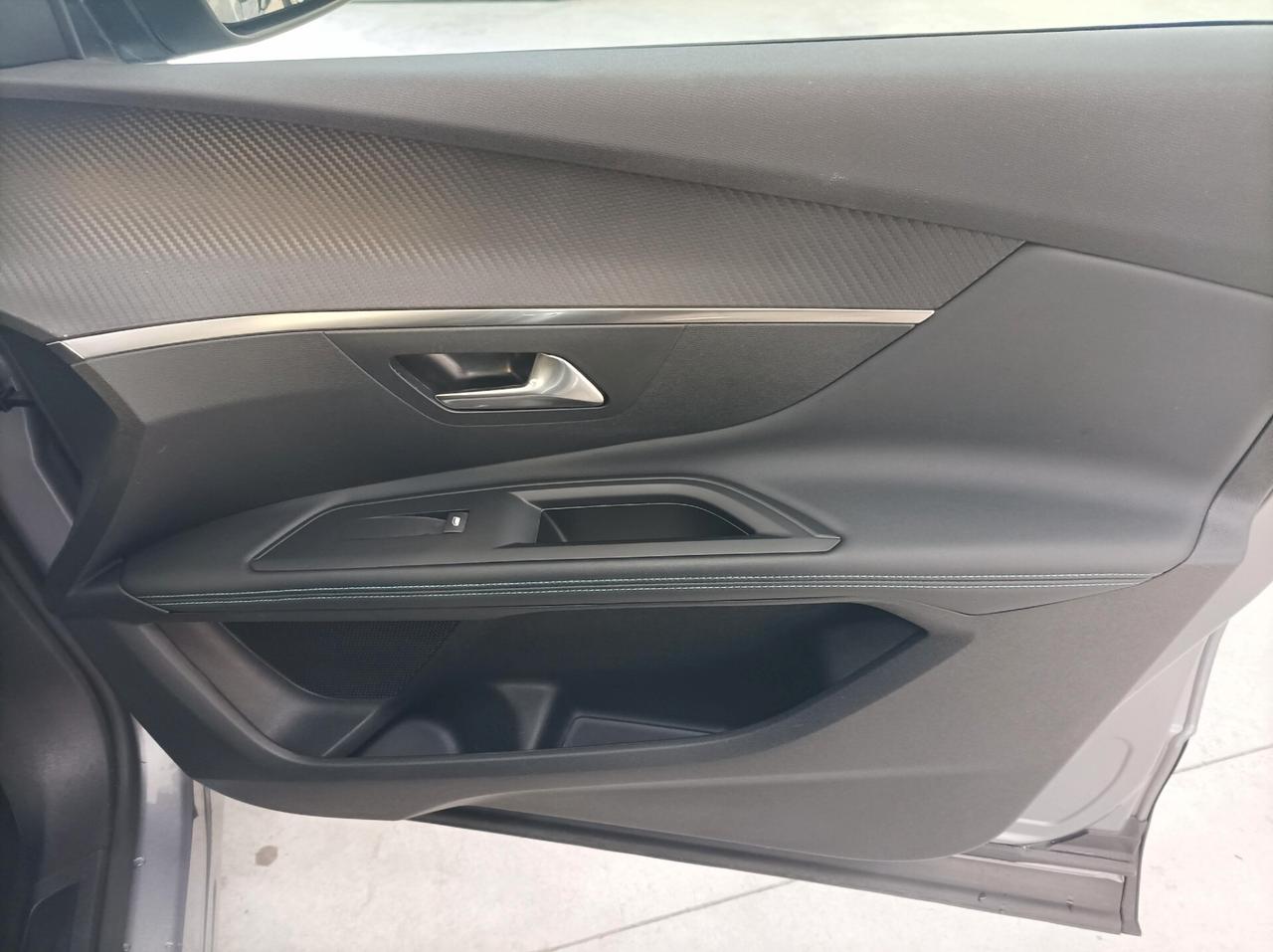 Peugeot 3008 BlueHDi 130 S&S EAT8 Allure 12/2021