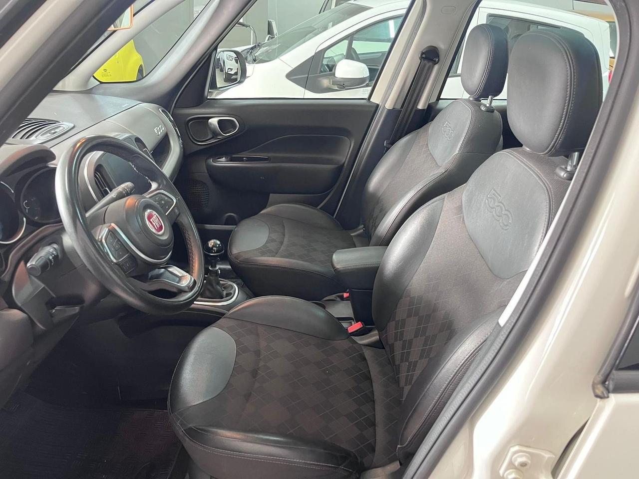 Fiat 500L 1.6 Mjt lounge tetto/nav full