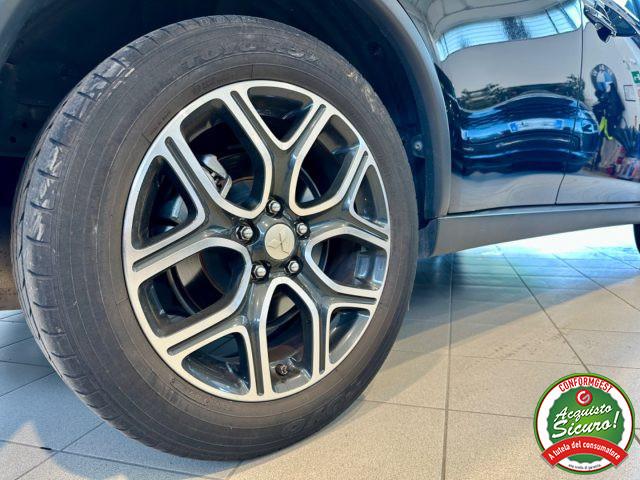 MITSUBISHI Outlander 2.2 DI-D 4WD Instyle *7 POSTI*TETTO*ACC*