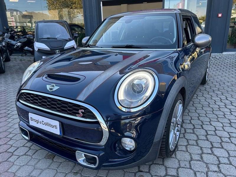 MINI Mini IV F55-F56 2014 5 Porte 2.0 Cooper SD Auto