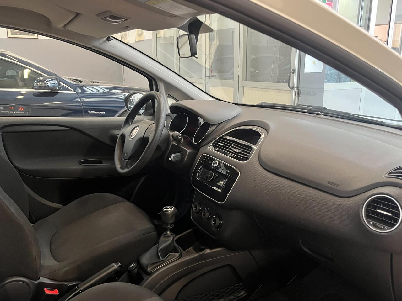 Fiat Punto 1.4 S&S 8V 5 porte Street