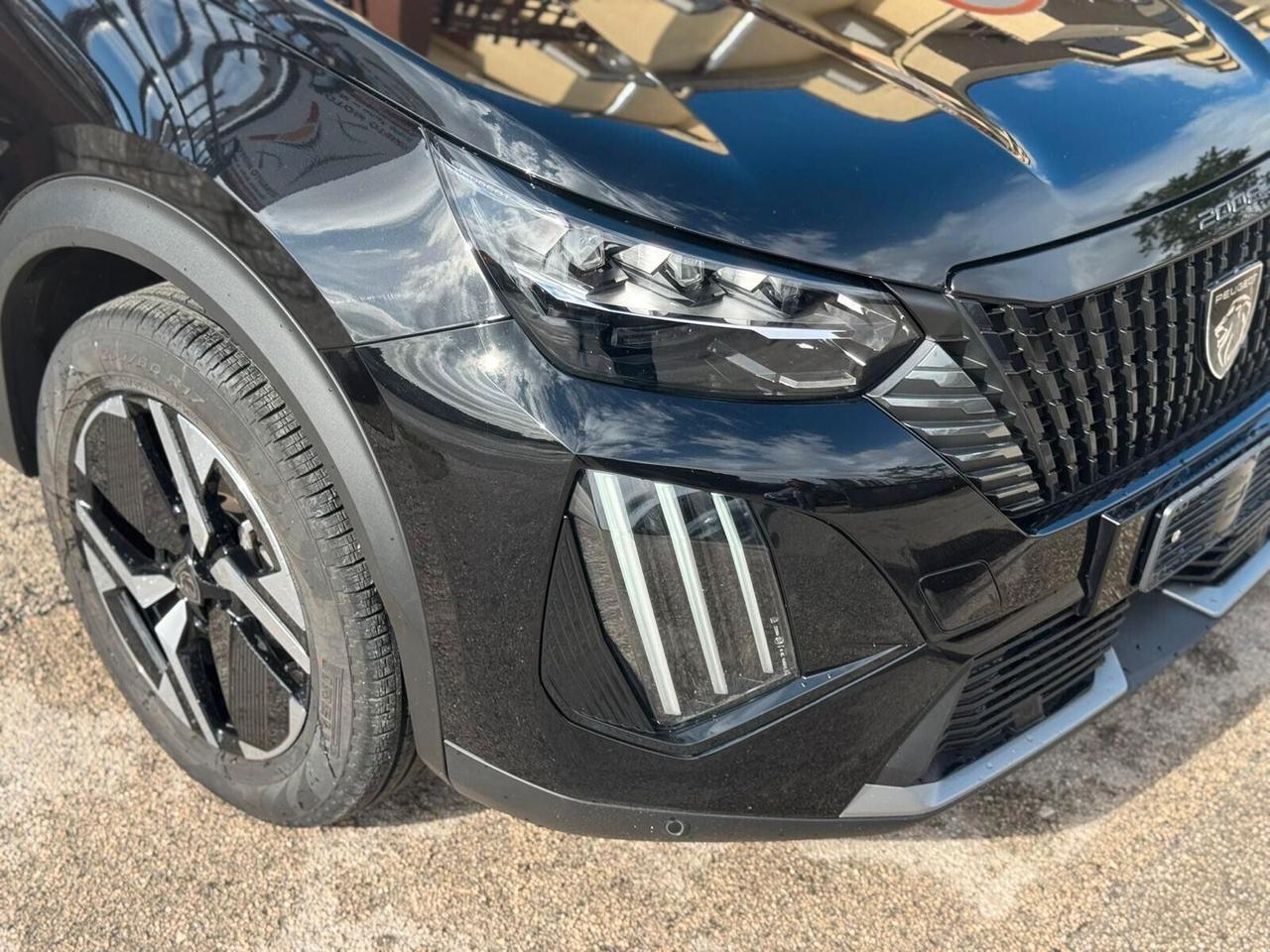 Peugeot 2008 PureTech 130 S&S EAT8 GT