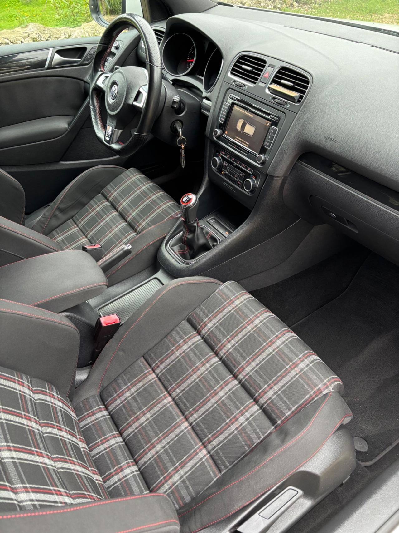 Volkswagen Golf 2.0 TSI 5p. GTI