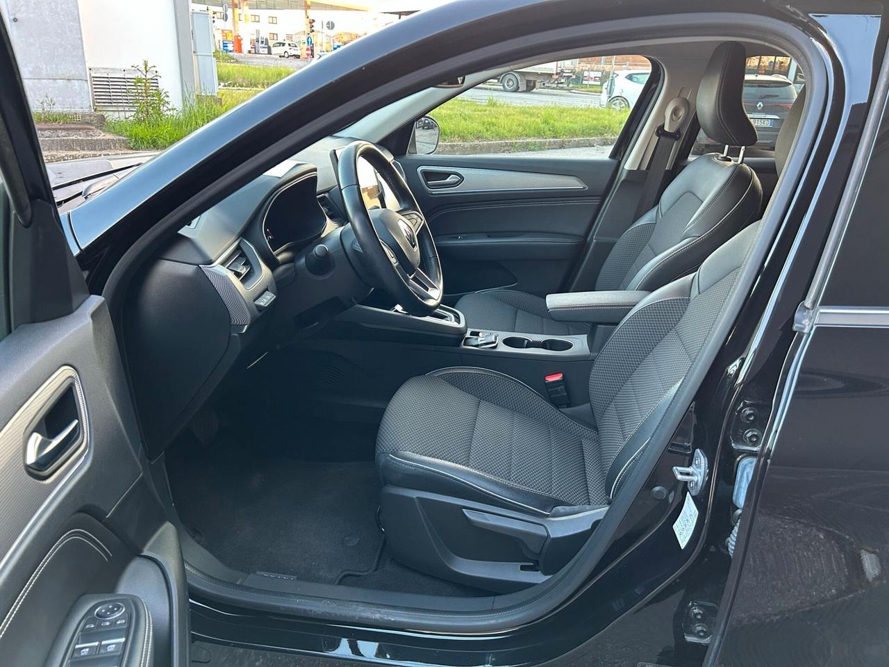 Renault Arkana Hybrid E-TECH 145 CV Intens NEOPATENTATI