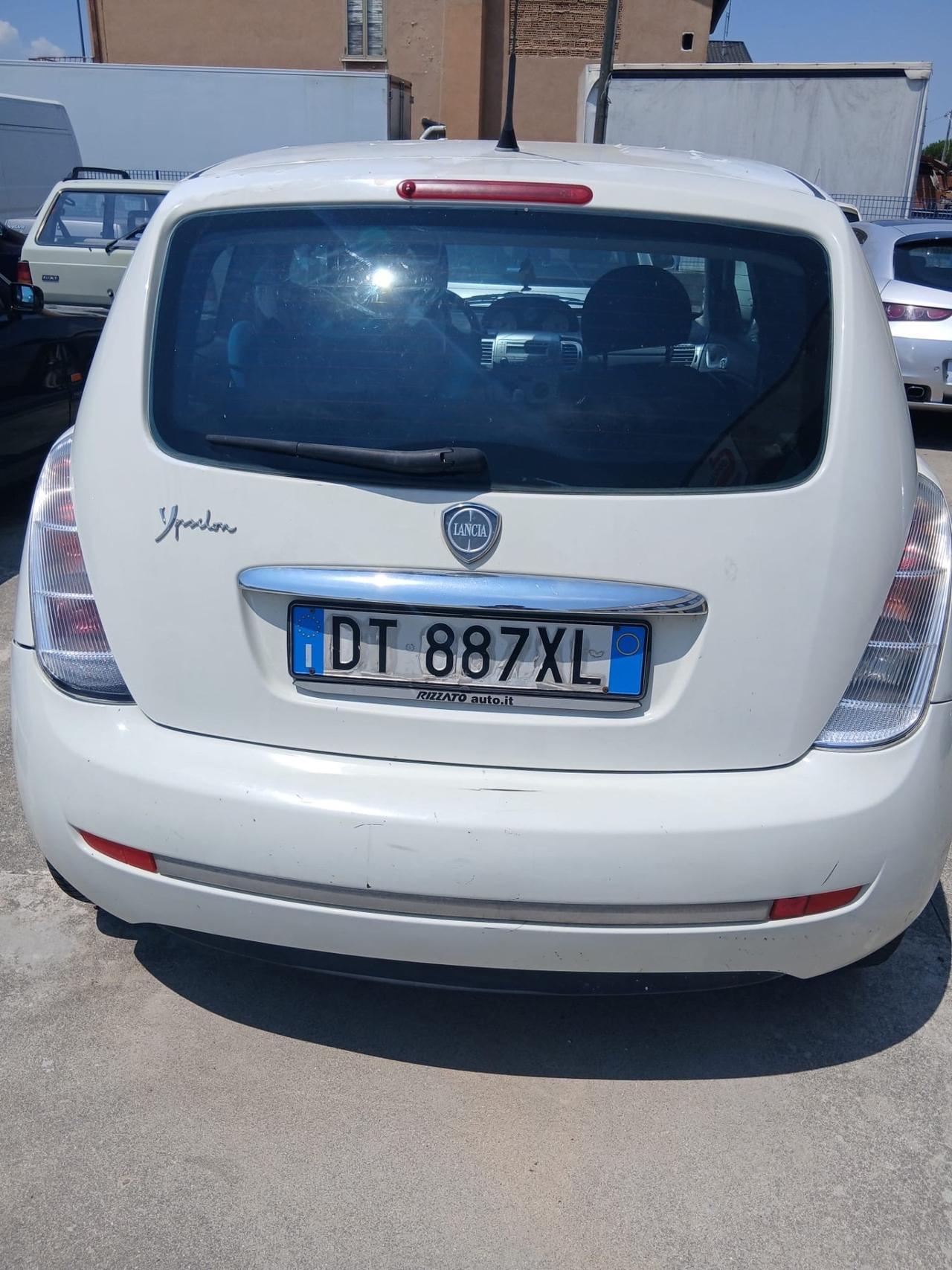 Lancia Ypsilon 1.2 Argento