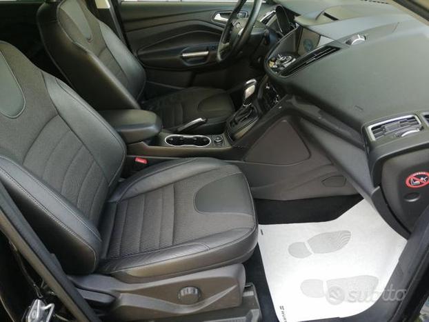 FORD Kuga 2.0 TDCI 150 CV S&S 4WD Powershift Tit