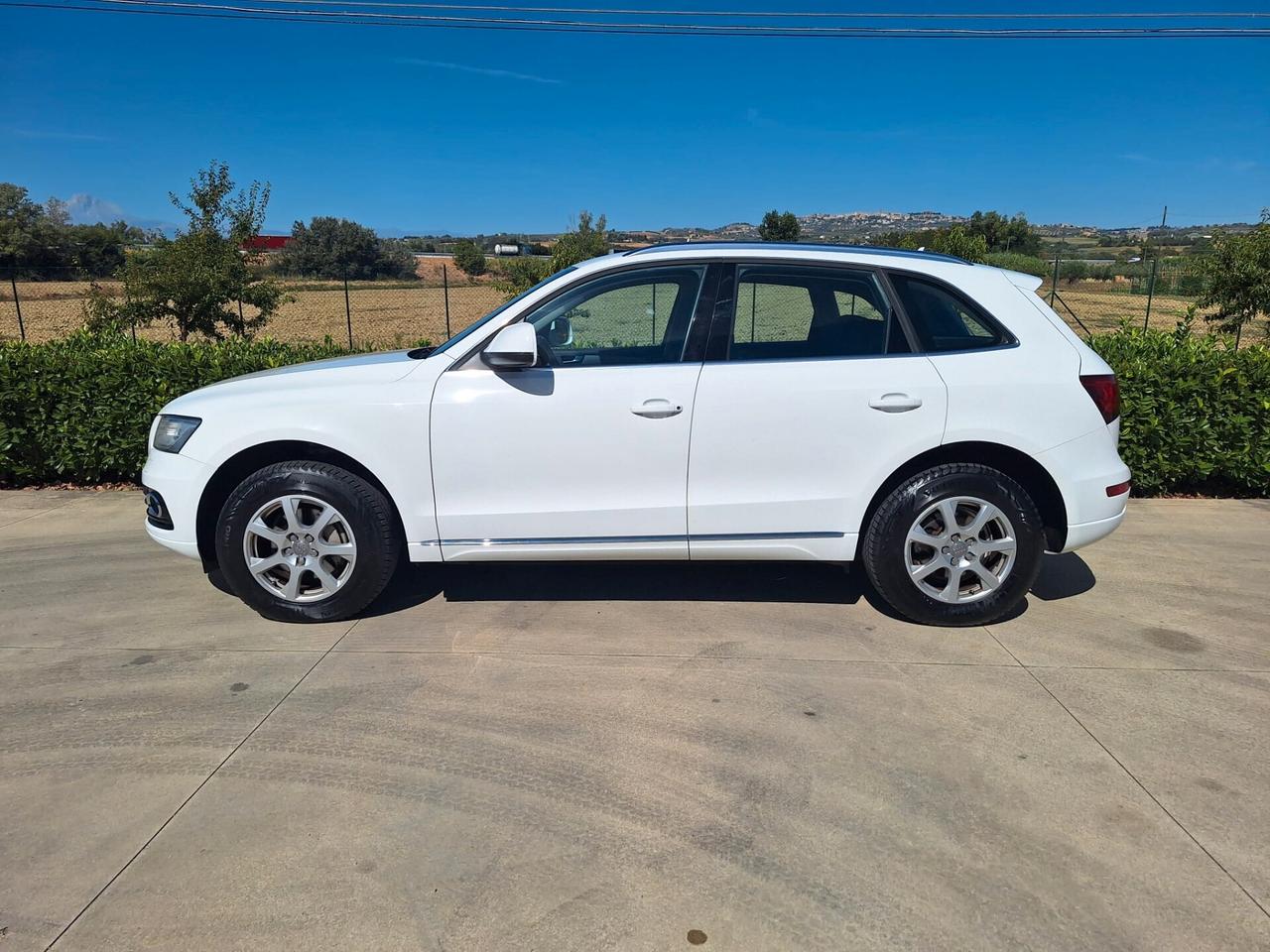 Audi Q5 Finanziabile da € 201,26 al mese.