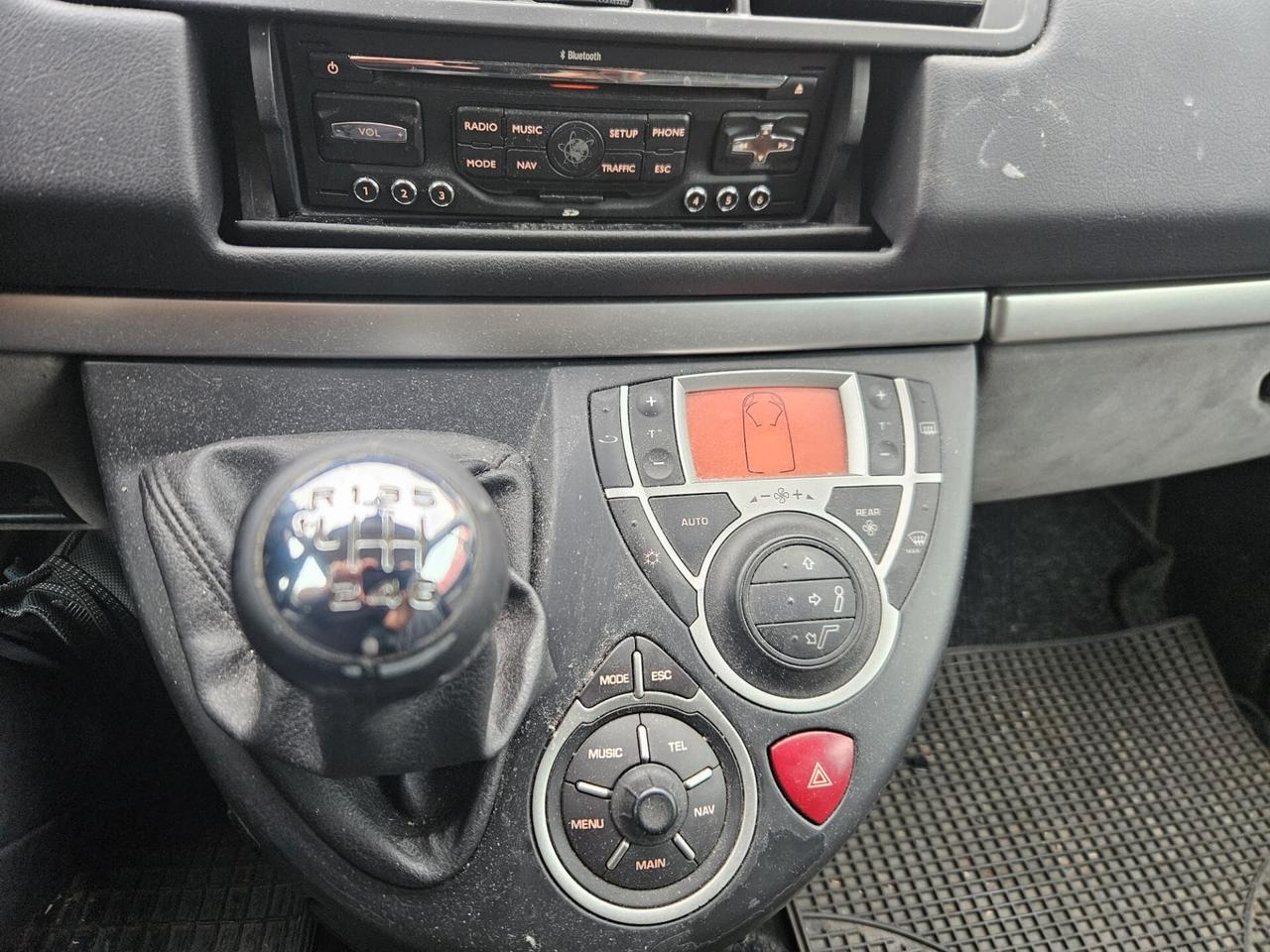 Peugeot 807 2.0 HDi FAP SV