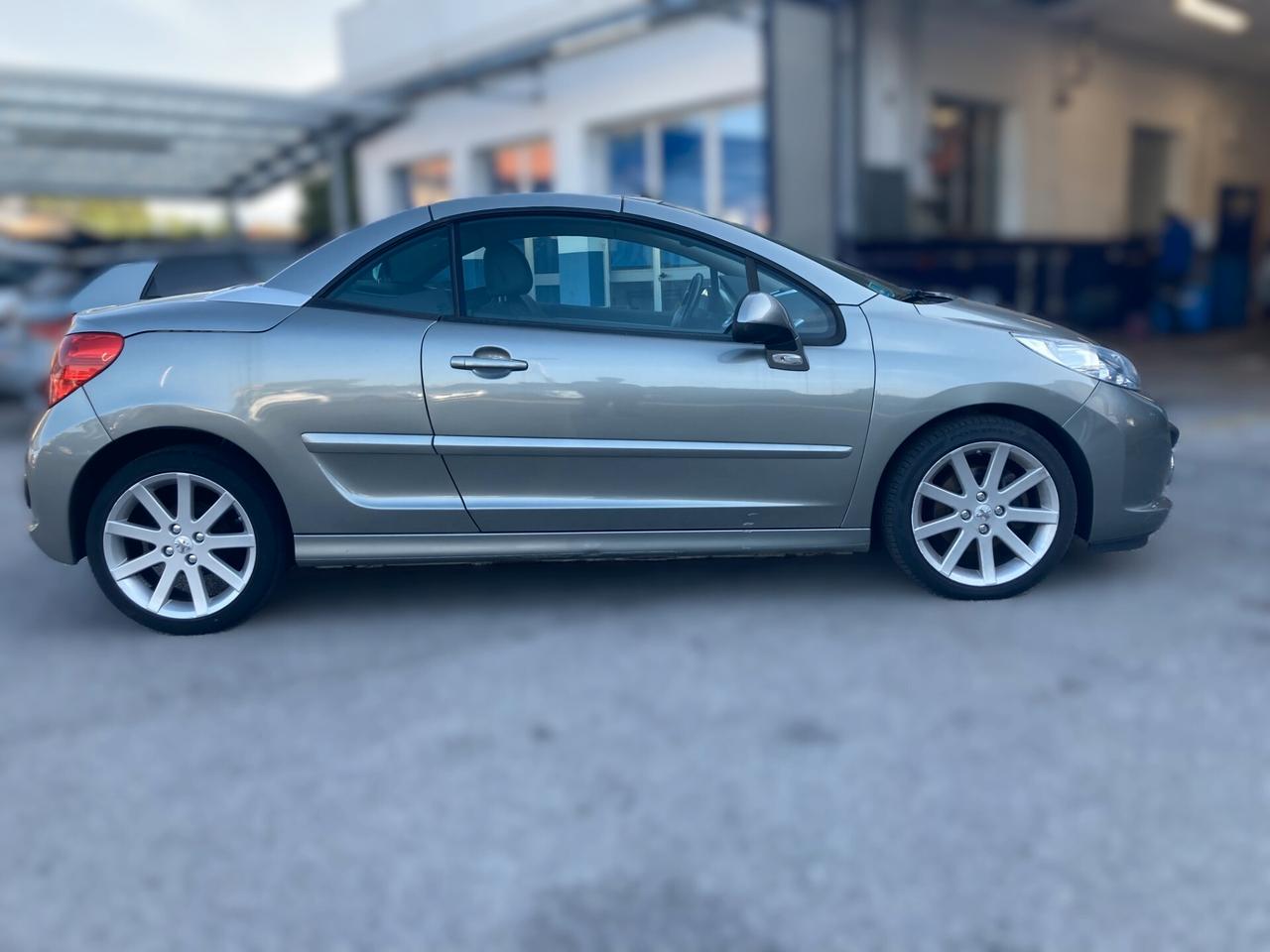 Peugeot 207 1.6 VTi 120CV CC Féline