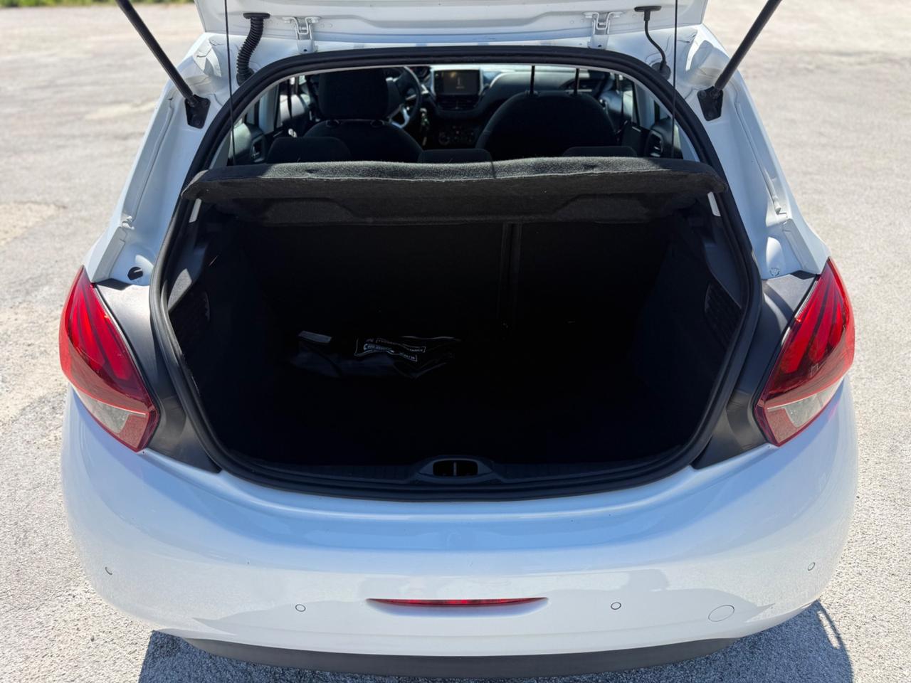 Peugeot 208 1.2 Benzina euro6B uniproprietà