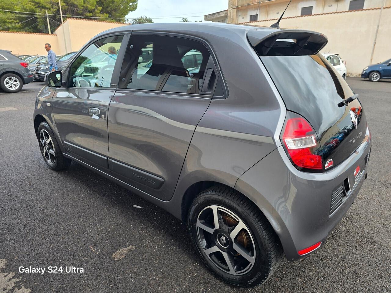 Renault Twingo TCe 90 CV EDC La Parisienne