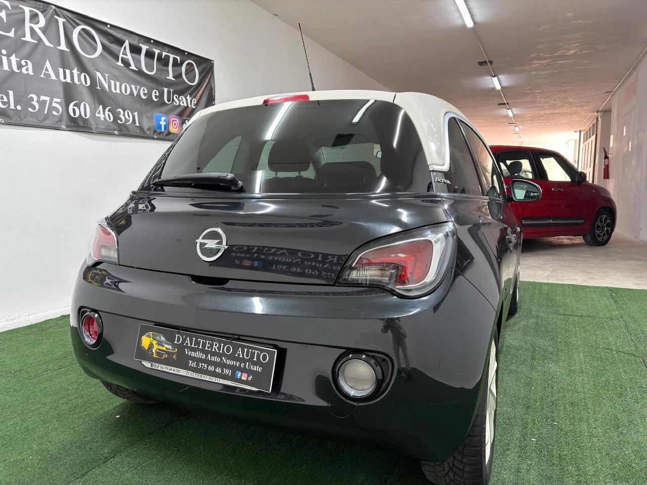 Opel Adam 1.2 70 CV White-Black Link