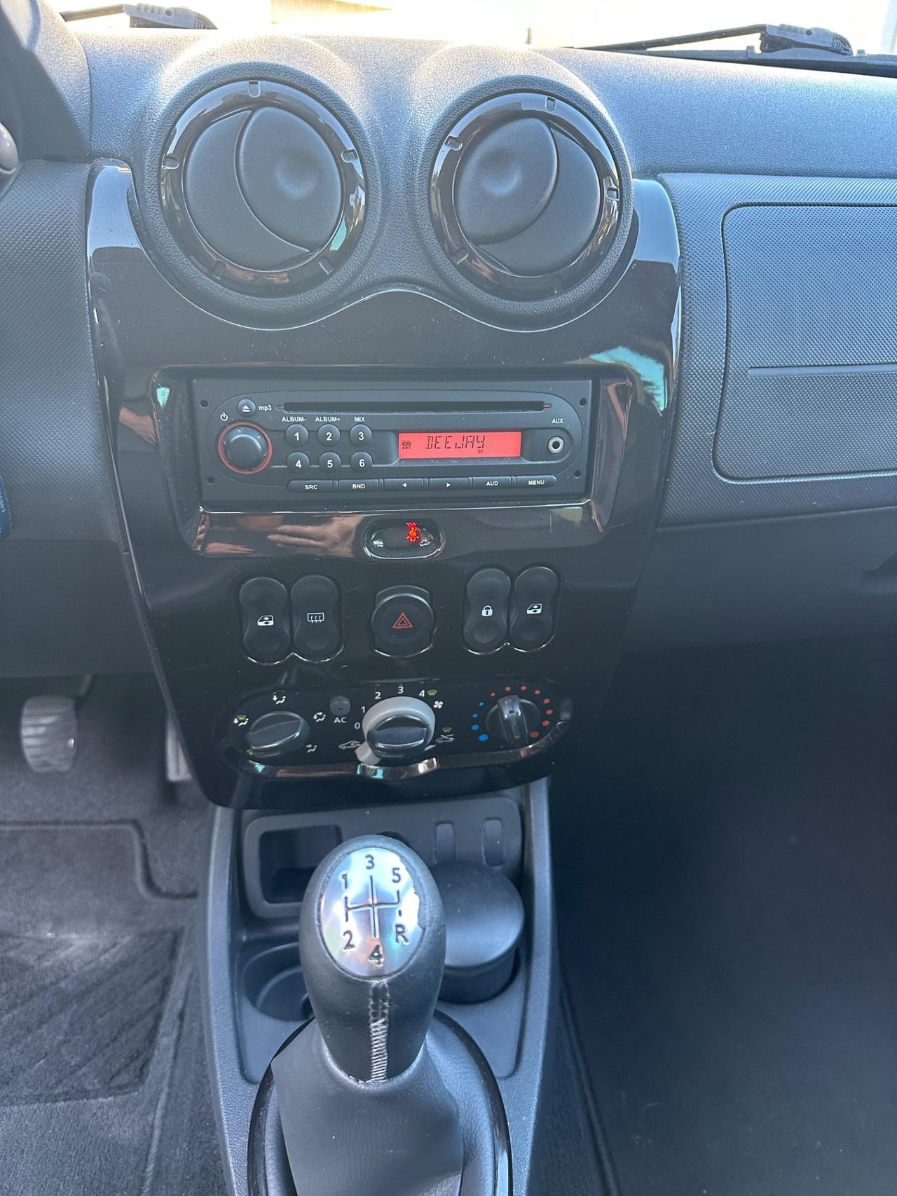 Dacia Duster 1.6 110CV 4x2 Lauréate - solo 79000 km