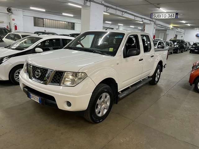 Nissan Navara 2.5 dci DOPPIA CABINA. cambio manuale, PICK UP