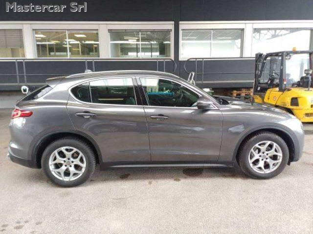 ALFA ROMEO Stelvio Stelvio 2.2 td Business Q4 4x4 190cv autom. - ta