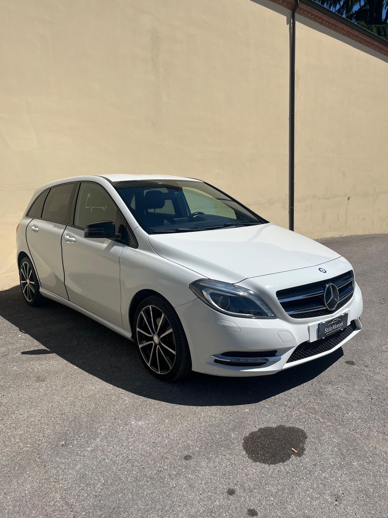 Mercedes-benz B 200 CDI BlueEFFICIENCY Premium