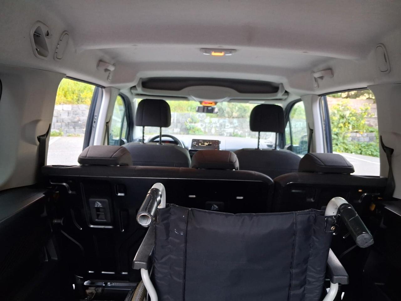 Citroen Berlingo Pianale ribassato con rampa disabili in carrozzina