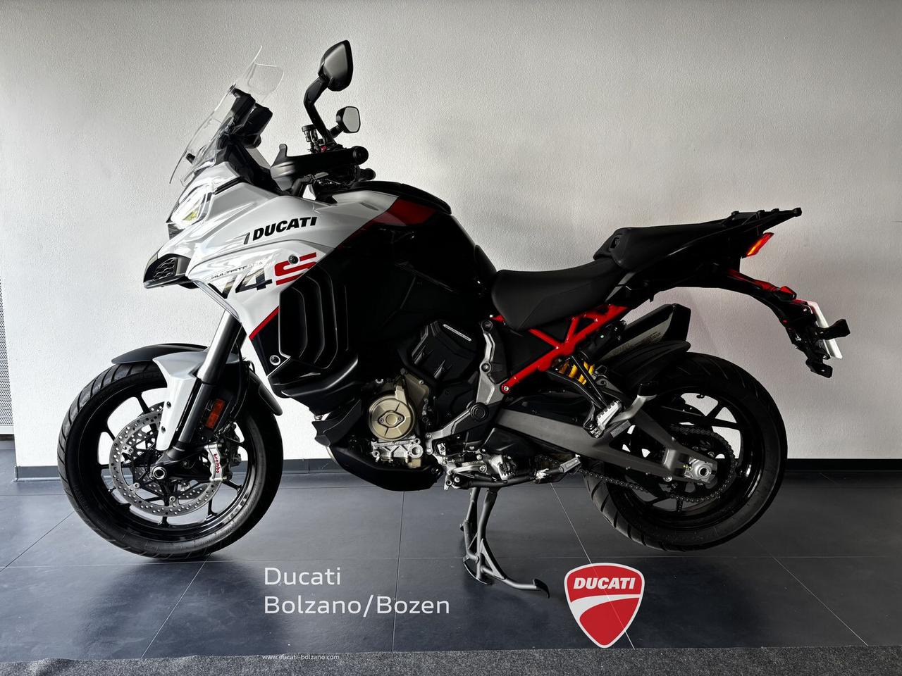 Ducati Multistrada V4s Performance