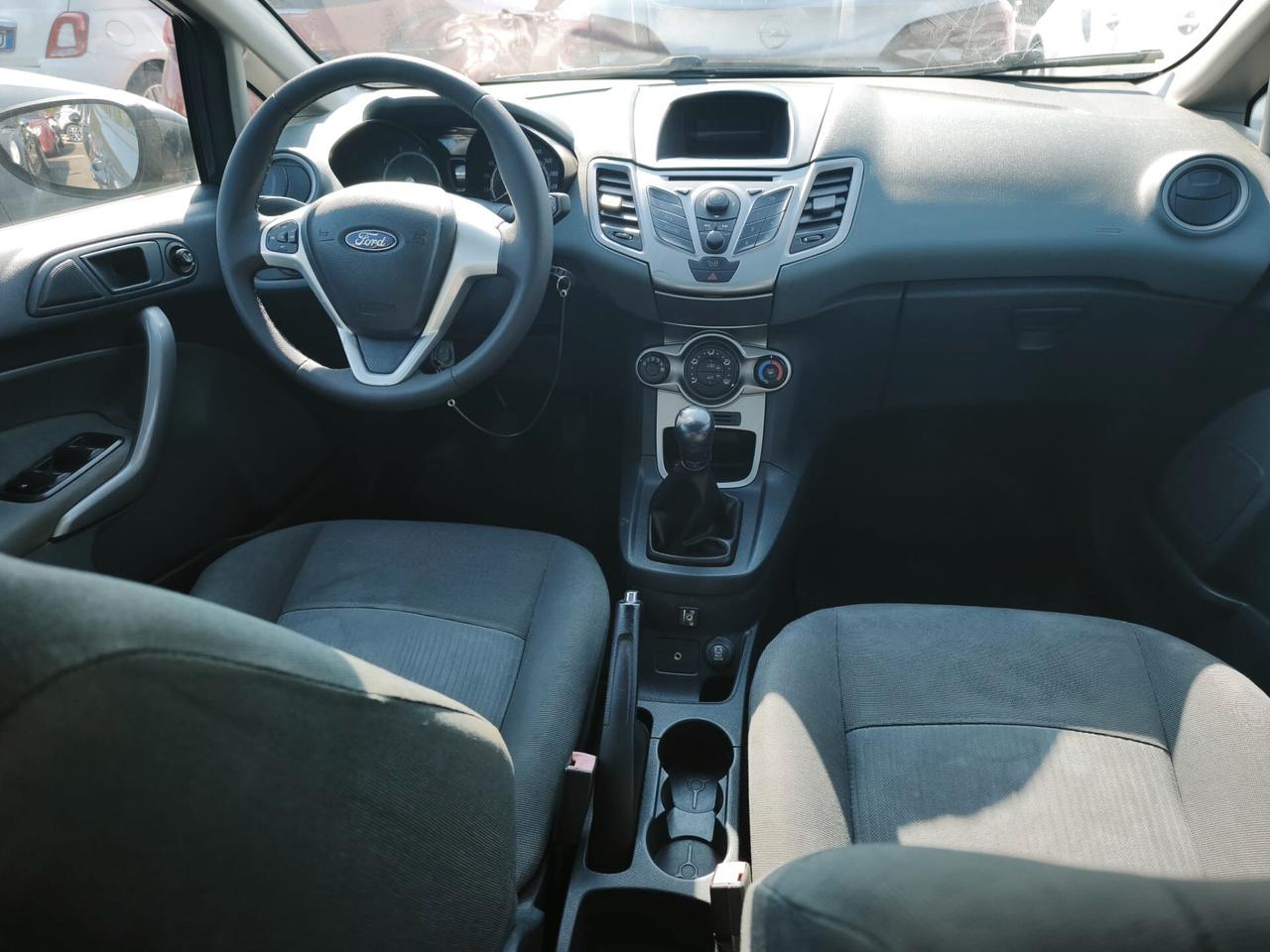 Ford Fiesta 1.4 5 porte Bz.- GPL Titanium