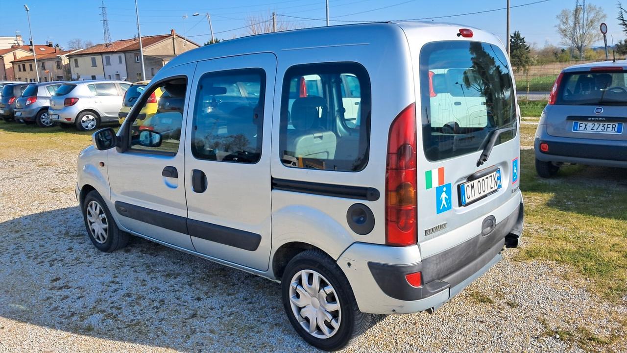 Renault Kangoo 1.5 dCi/82CV 5p. Con Pedana