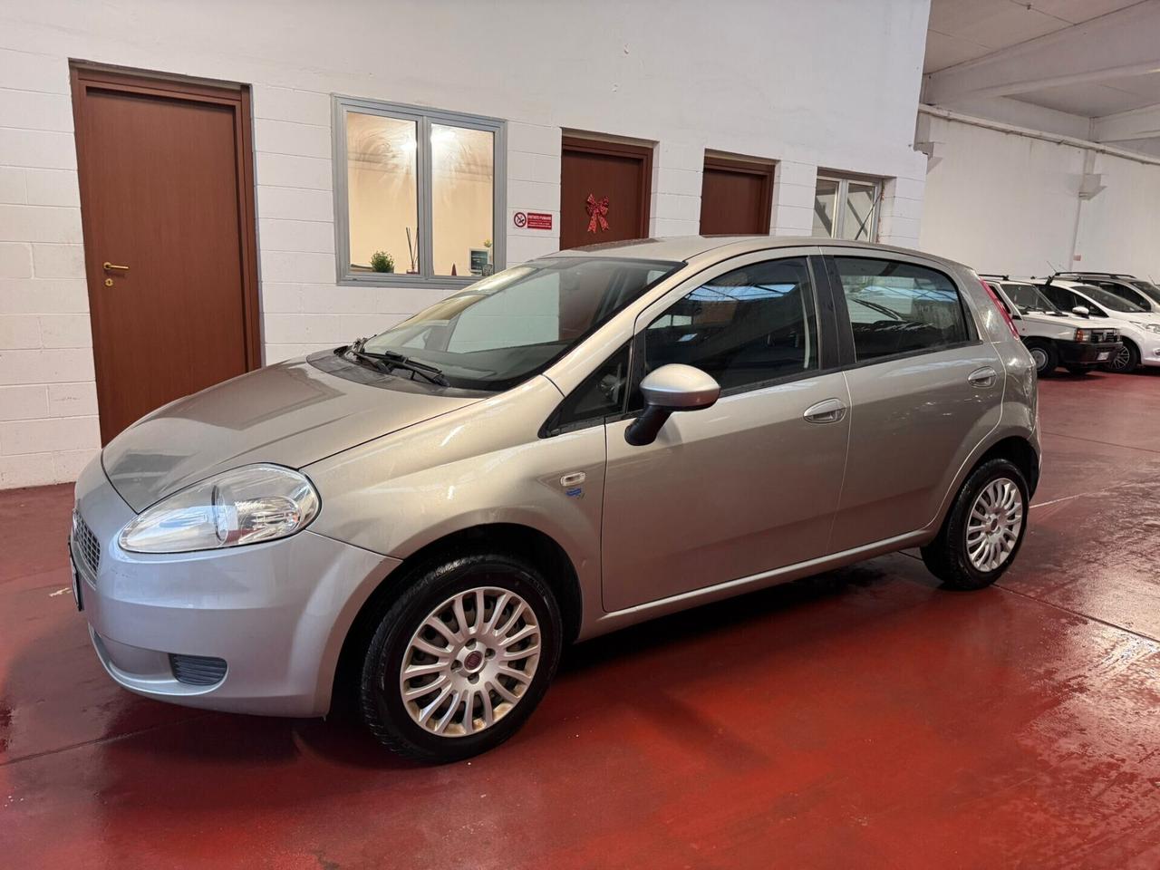 Fiat Grande Punto 1.4 5 porte Dynamic Natural Power neopat