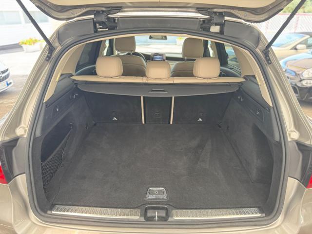 MERCEDES-BENZ GLC 220 d 4Matic Sport (Pelle/LED/Auto/Navi)